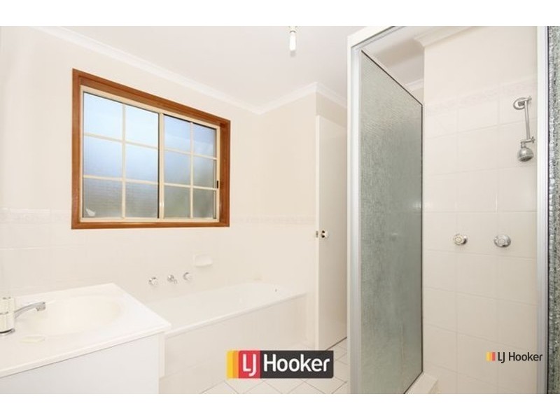4/2 Jabanungga Avenue, Ngunnawal ACT 2913