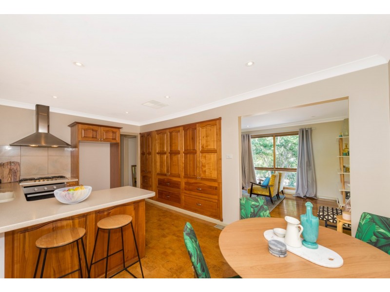 6 Skeats Street, Hackett ACT 2602