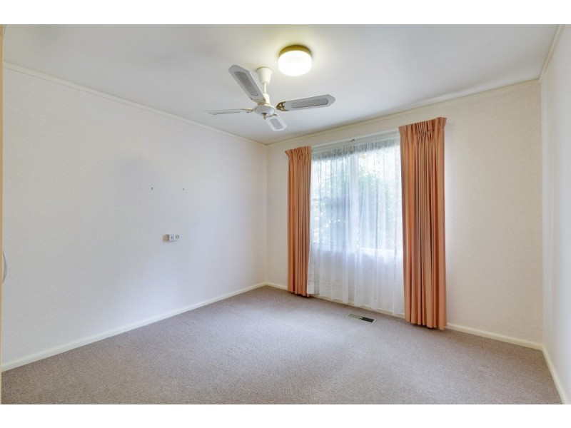 9 Wade Street, Watson ACT 2602