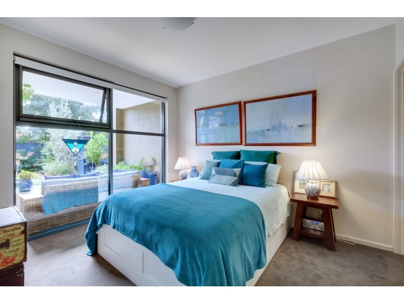 2/135 Limestone Avenue, Braddon ACT 2612