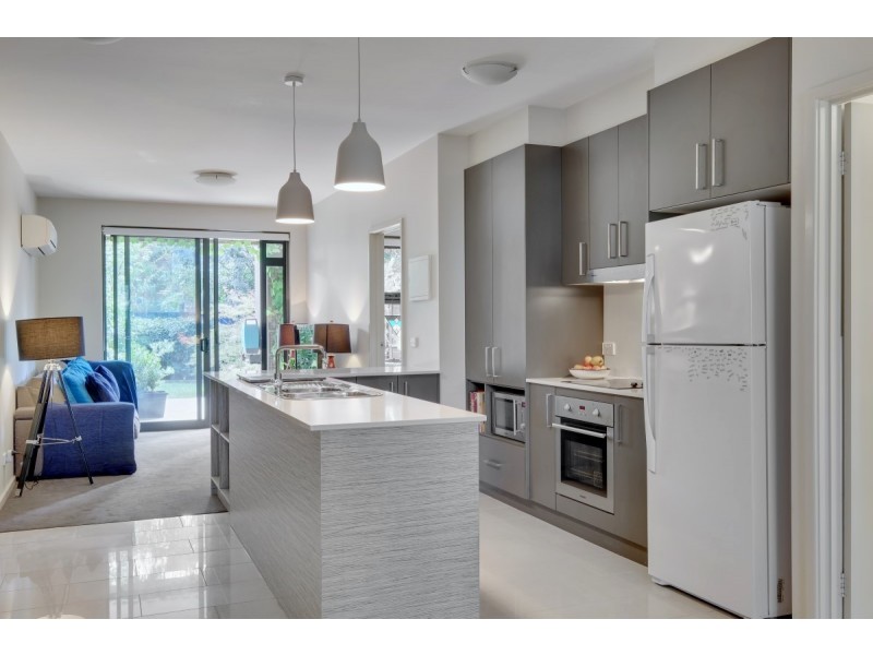 2/135 Limestone Avenue, Braddon ACT 2612