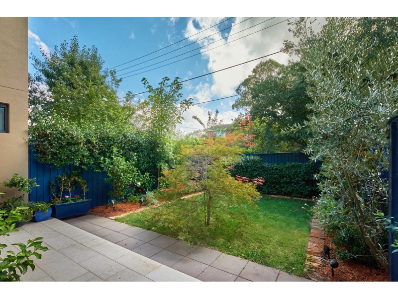 2/135 Limestone Avenue, Braddon ACT 2612