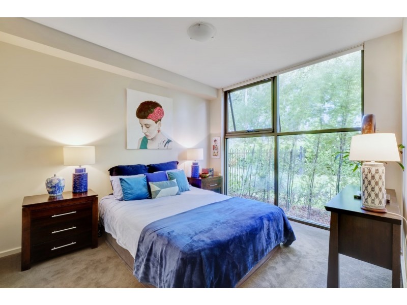 2/135 Limestone Avenue, Braddon ACT 2612