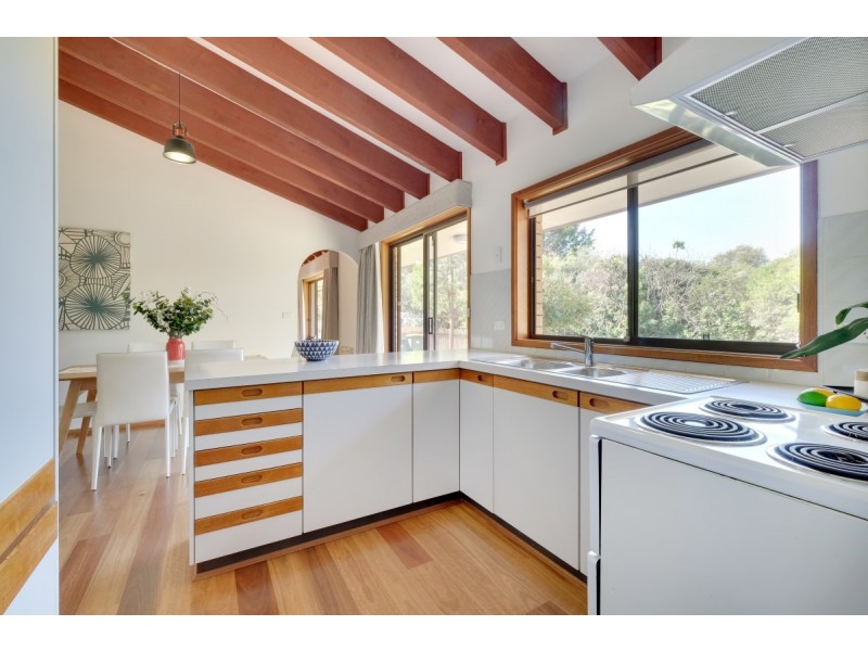 7 Piguenit Close, Lyneham ACT 2602