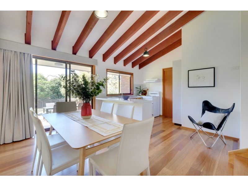 7 Piguenit Close, Lyneham ACT 2602