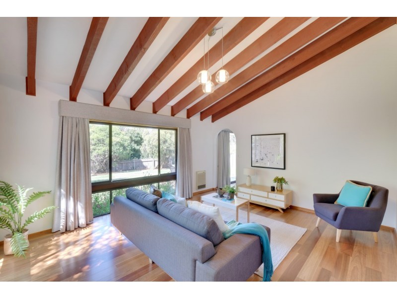 7 Piguenit Close, Lyneham ACT 2602