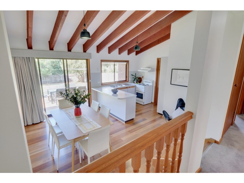 7 Piguenit Close, Lyneham ACT 2602