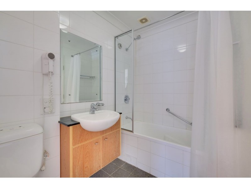 201/2 Akuna Street, City ACT 2601