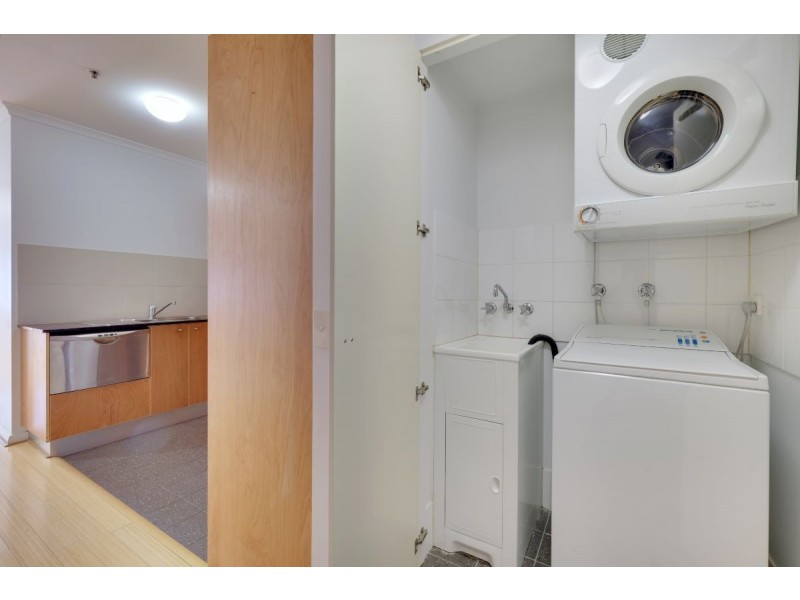 201/2 Akuna Street, City ACT 2601