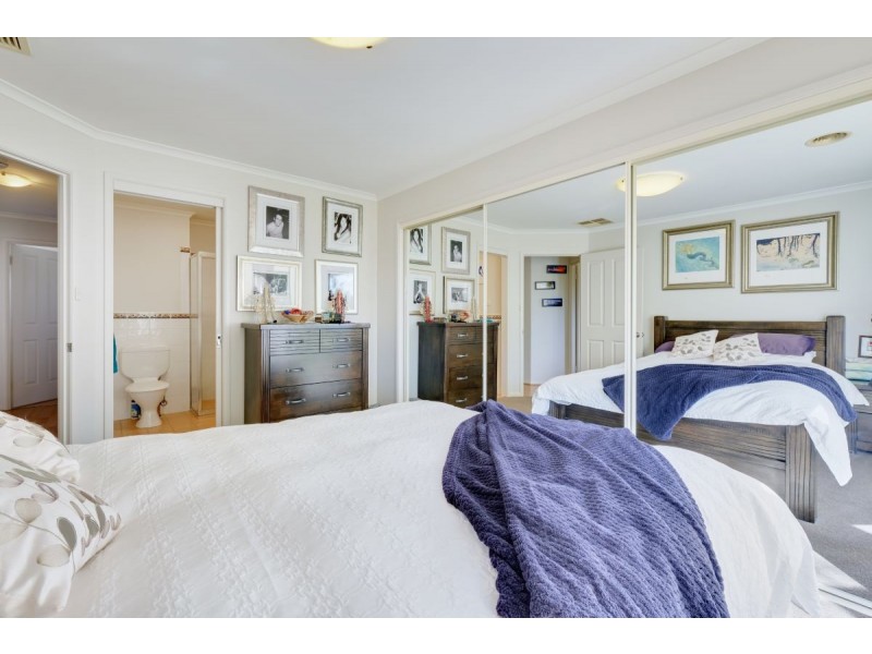 2/14 Federal Highway, Watson ACT 2602