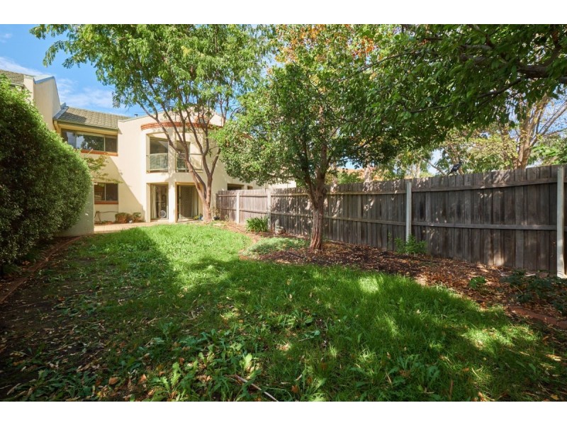 2/14 Federal Highway, Watson ACT 2602