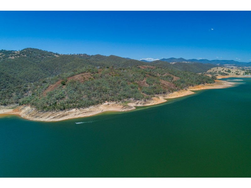 Wade Island, Wee Jasper NSW 2582