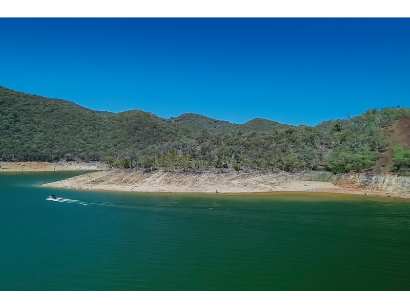 Wade Island, Wee Jasper NSW 2582