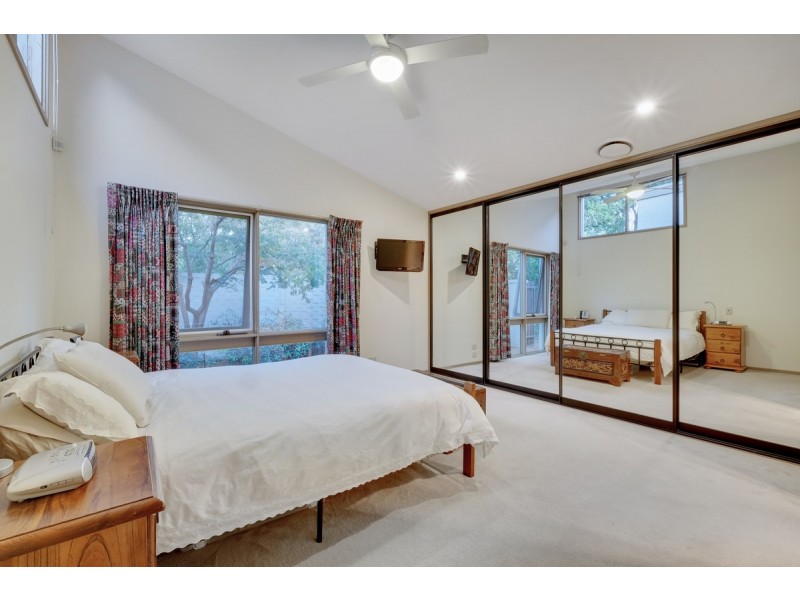 4 Rehfisch Close, Lyneham ACT 2602