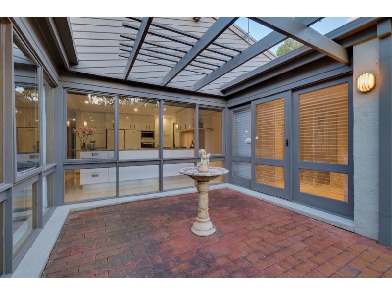 4 Rehfisch Close, Lyneham ACT 2602