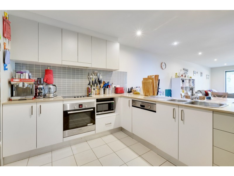 42/193 Mouat Street, Lyneham ACT 2602