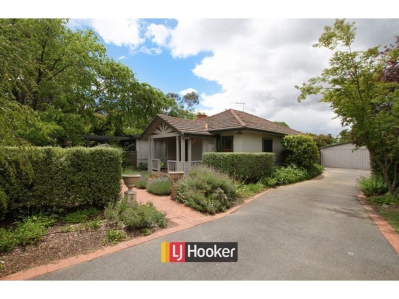 12 Hargraves Crescent, Ainslie ACT 2602