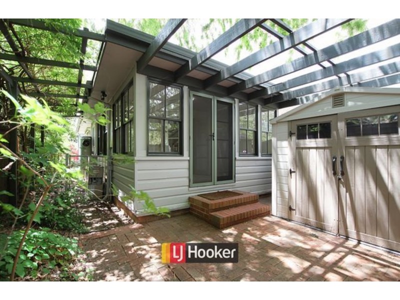 12 Hargraves Crescent, Ainslie ACT 2602