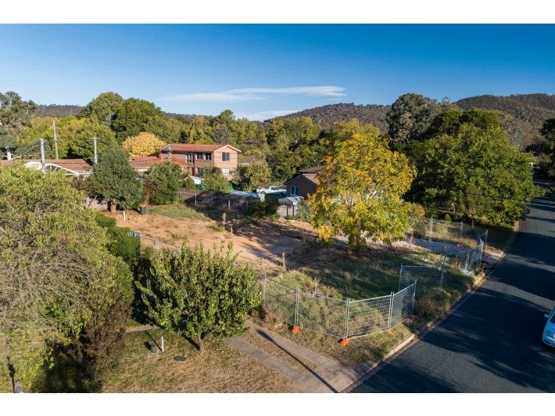 17 Newton Street, Hackett ACT 2602