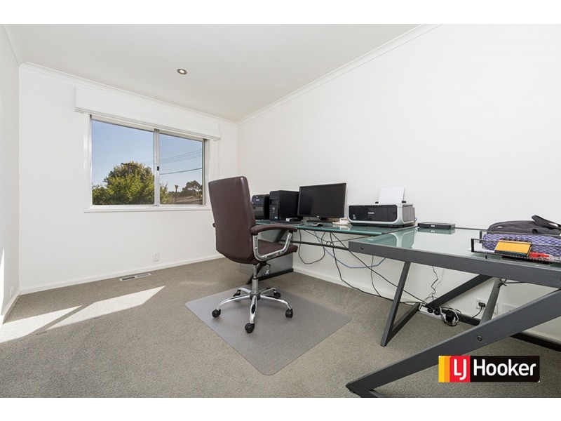 3 Dobie Place, Macgregor ACT 2615