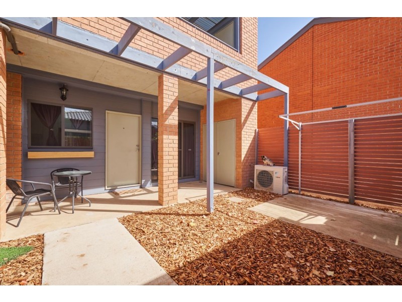 10/27 Whitmore Crescent, Watson ACT 2602