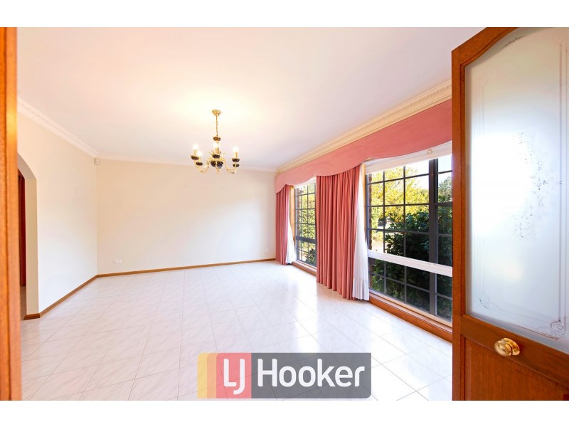8 McClintock Street, Lyneham ACT 2602