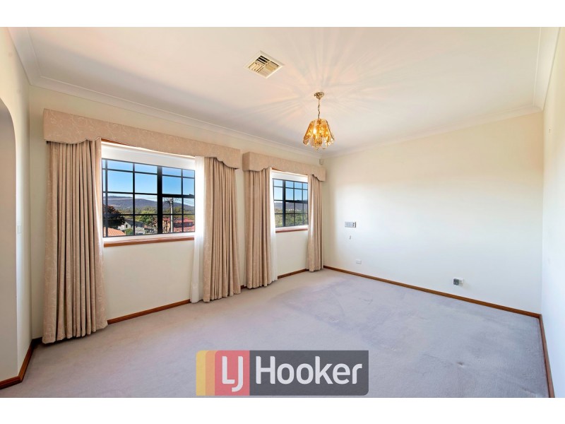 8 McClintock Street, Lyneham ACT 2602