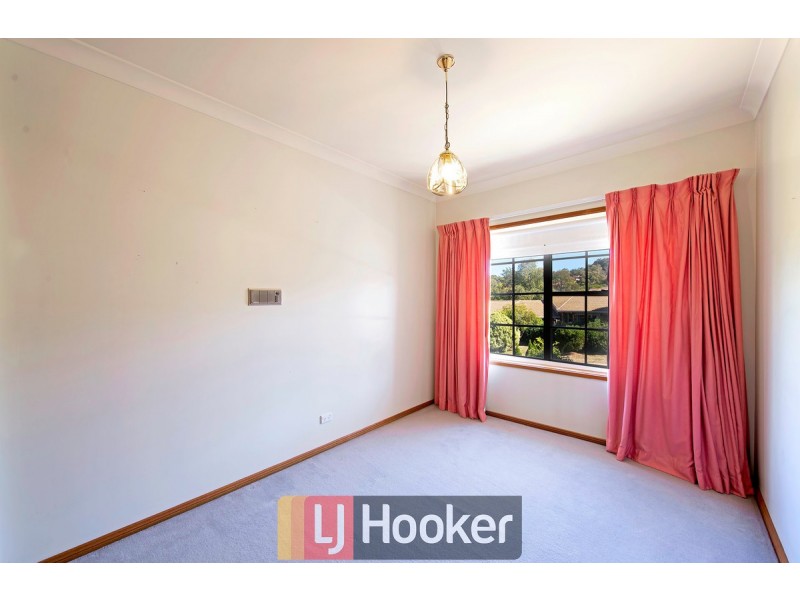 8 McClintock Street, Lyneham ACT 2602