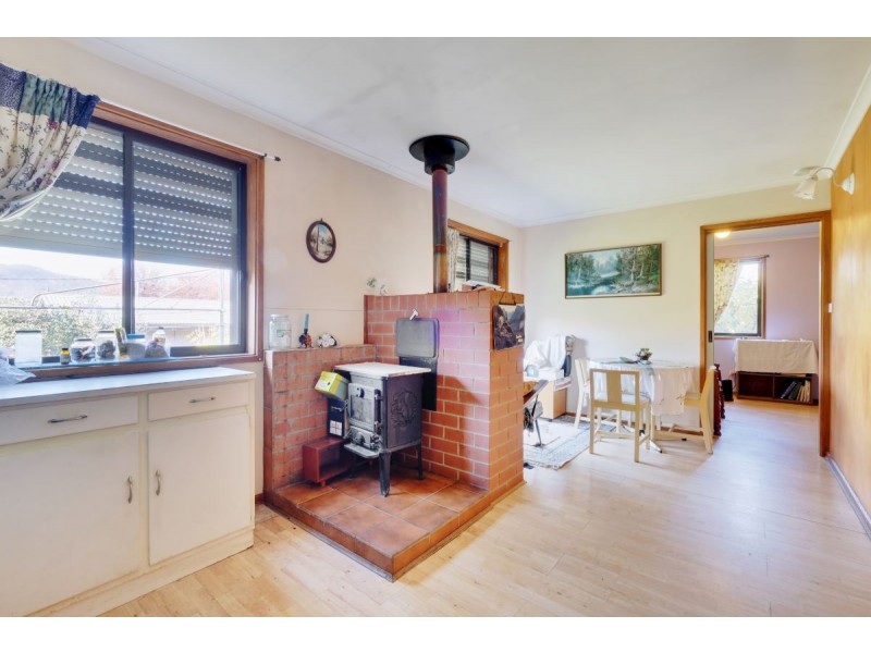 8 Manning Street, Watson ACT 2602