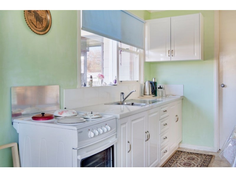 8 Manning Street, Watson ACT 2602