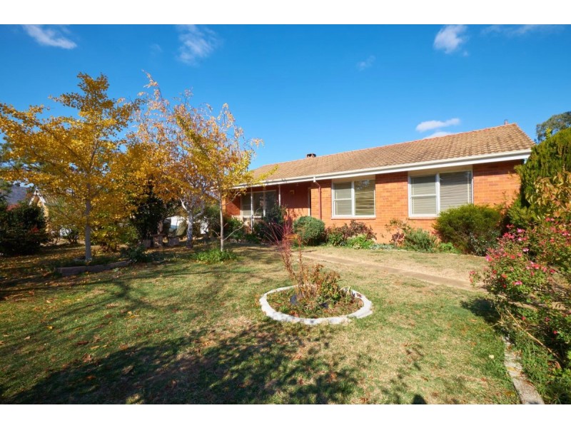8 Manning Street, Watson ACT 2602
