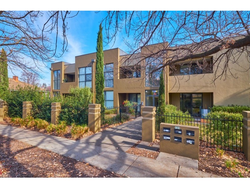 9/135 Limestone Avenue, Braddon ACT 2612