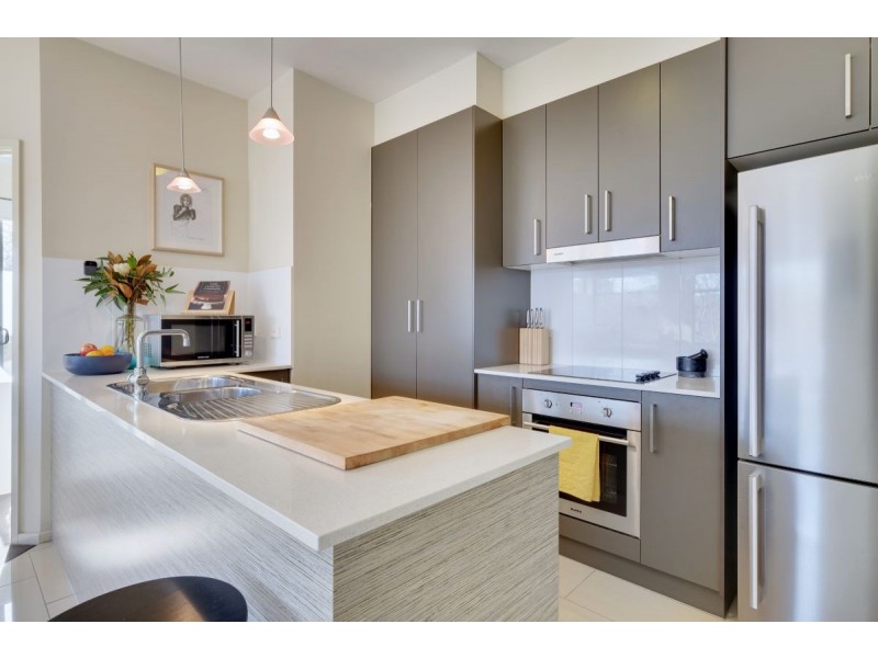 9/135 Limestone Avenue, Braddon ACT 2612