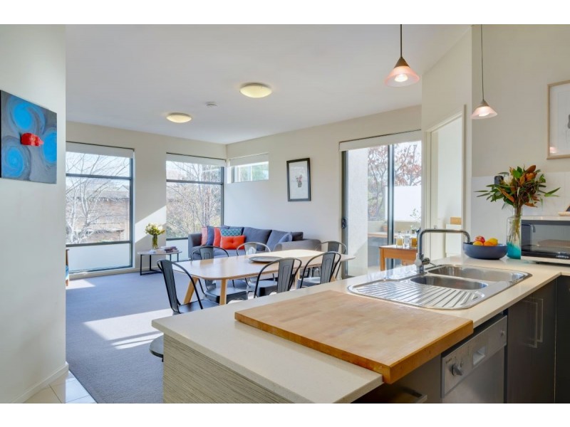 9/135 Limestone Avenue, Braddon ACT 2612