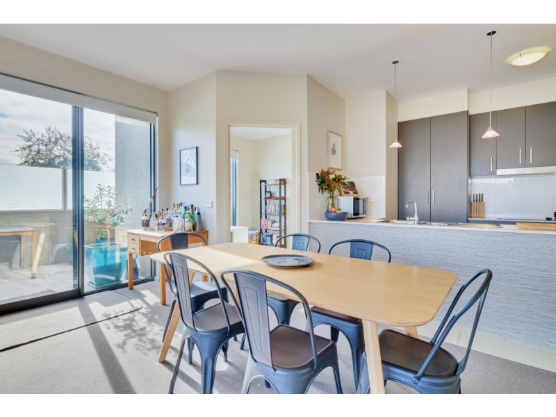 9/135 Limestone Avenue, Braddon ACT 2612