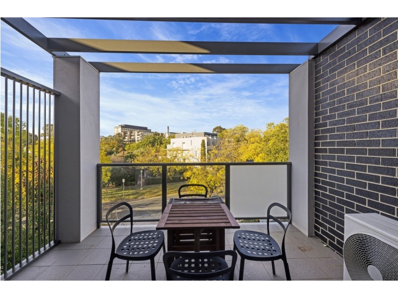 4/9 Wedge Crescent, Turner ACT 2612