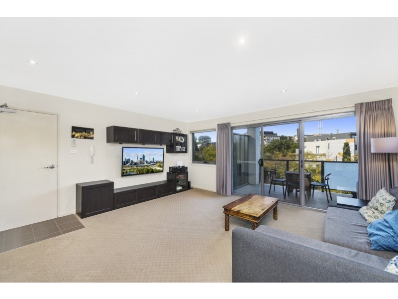 4/9 Wedge Crescent, Turner ACT 2612