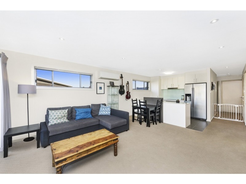 4/9 Wedge Crescent, Turner ACT 2612