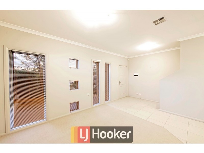 5/7 Collicott Circuit, Macquarie ACT 2614