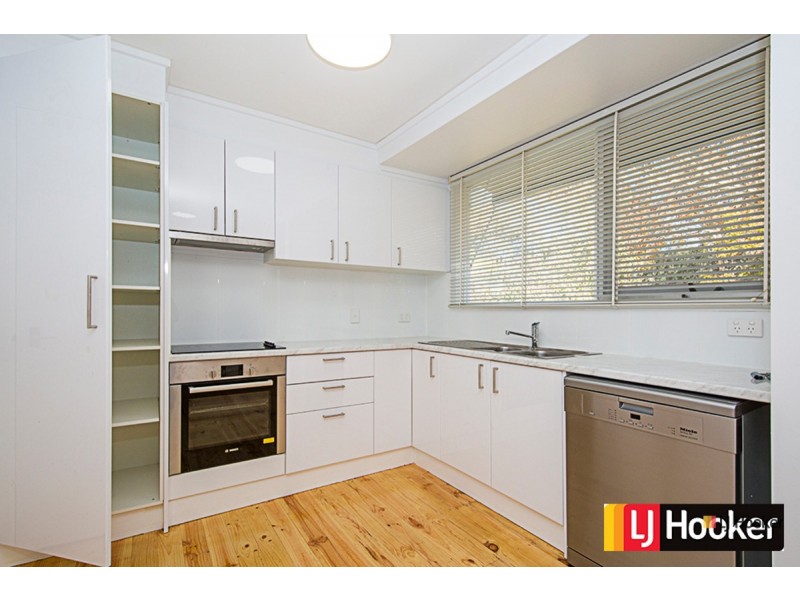 213 Phillip Avenue, Hackett ACT 2602