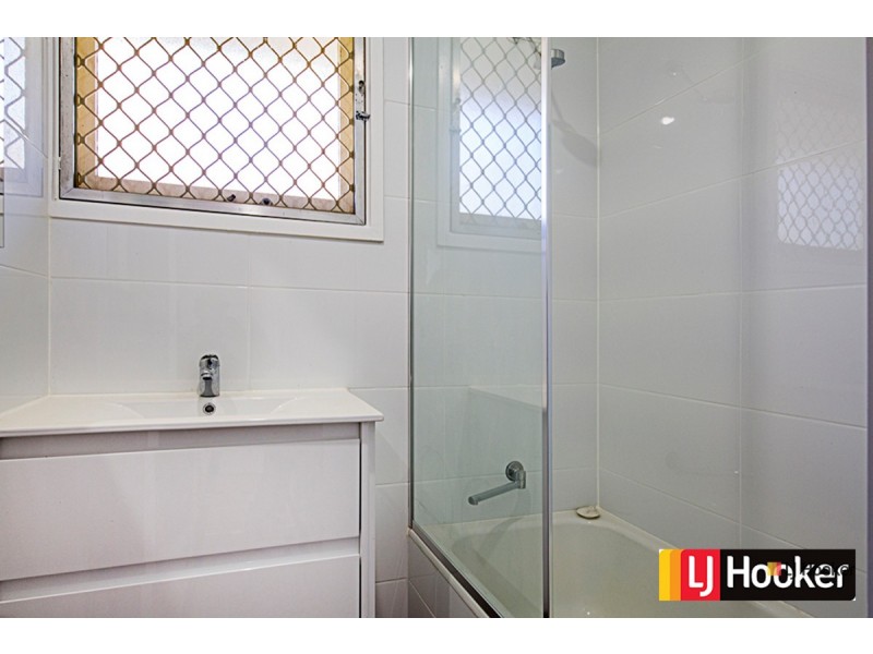 213 Phillip Avenue, Hackett ACT 2602