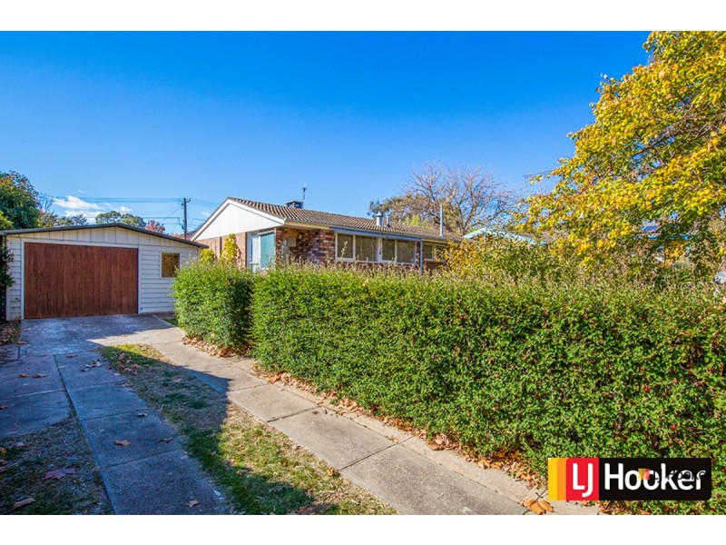 213 Phillip Avenue, Hackett ACT 2602