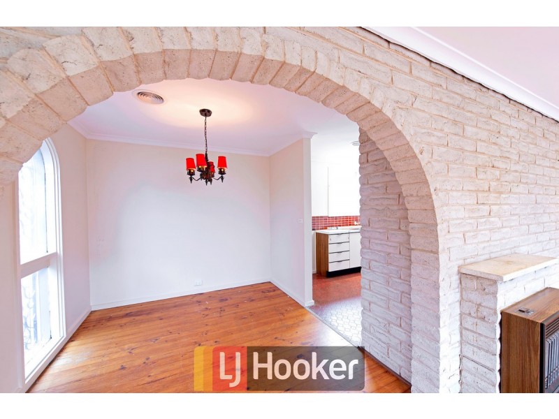 55 Calder Crescent, Holder ACT 2611