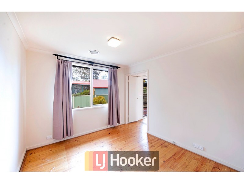 55 Calder Crescent, Holder ACT 2611