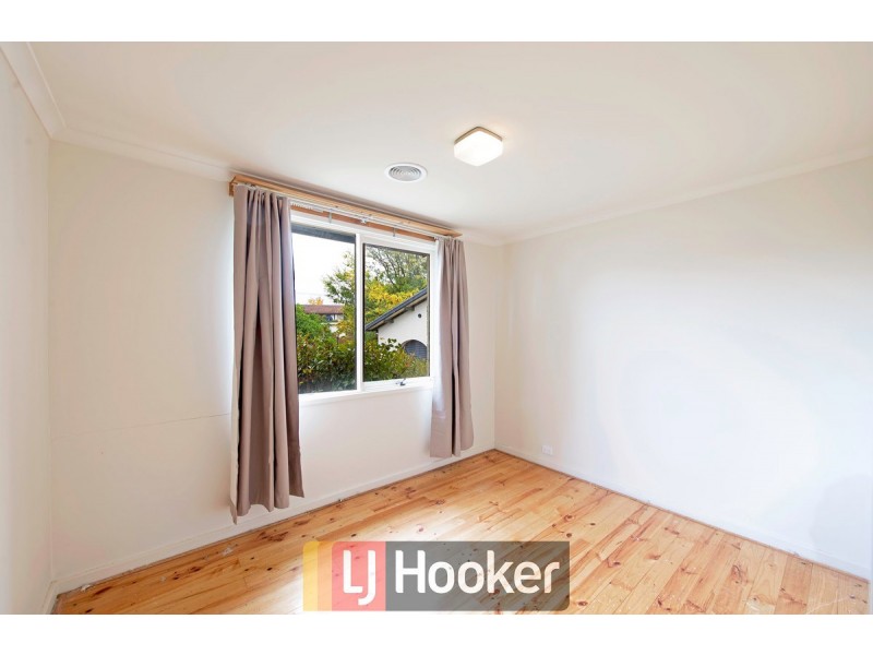 55 Calder Crescent, Holder ACT 2611
