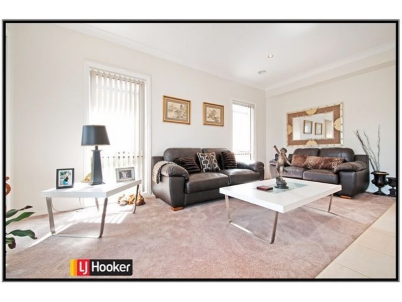 7 Flora Bassett Street, Franklin ACT 2913