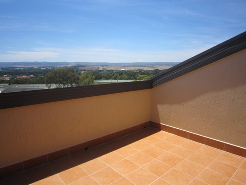 4/34 Leahy Close, Narrabundah ACT 2604