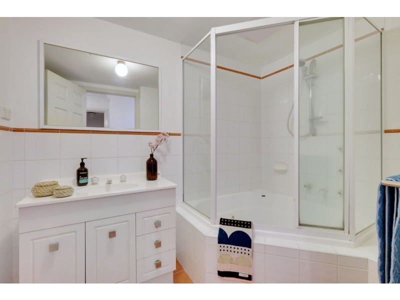 42/21 Aspinall Street, Watson ACT 2602