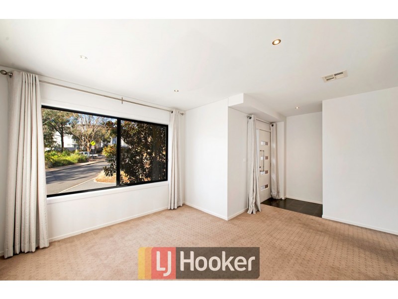 126/395 Antill Street, Watson ACT 2602