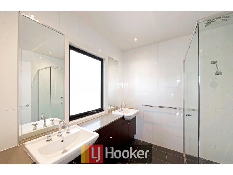 126/395 Antill Street, Watson ACT 2602